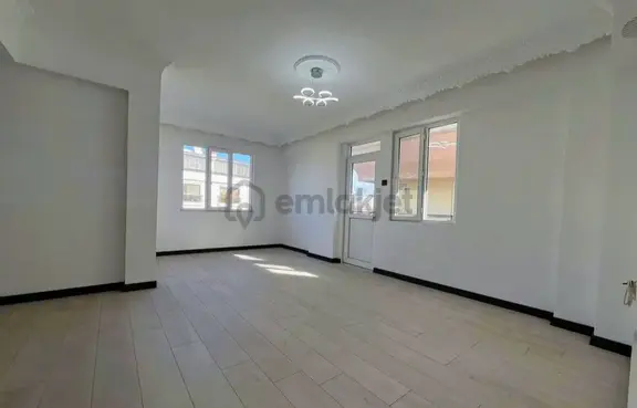 Didim Çamlıkta Mahallesinde Satılık 2+1 Geniş Ferah Güzel Bir Daire Satıyoruz 2