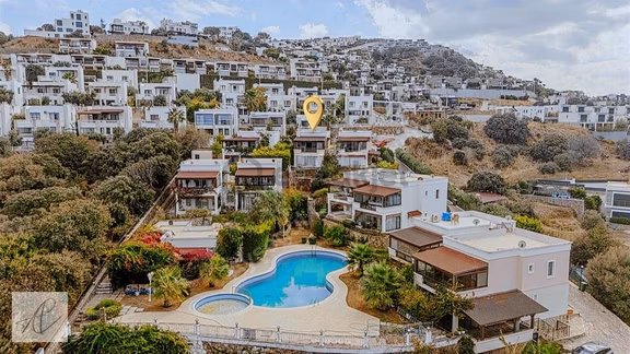 Gümüşlük Jasmine Residence'da! 80 M² Özel Teraslı, Şömineli 2+1 2