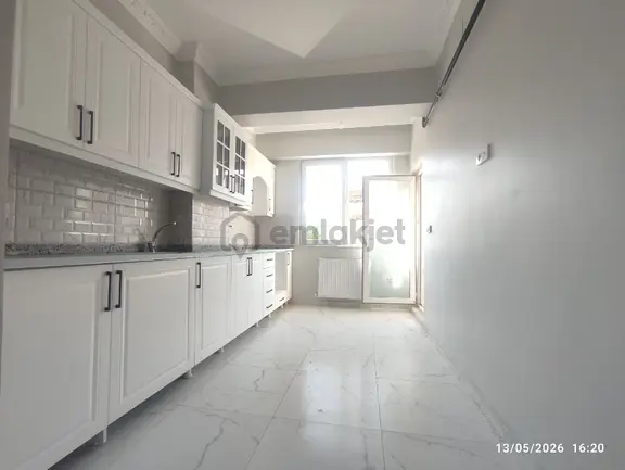 Cumhuriyet Mahallesi'nde Satılık Yerinde Dönüşüm 3+1 Daire 1
