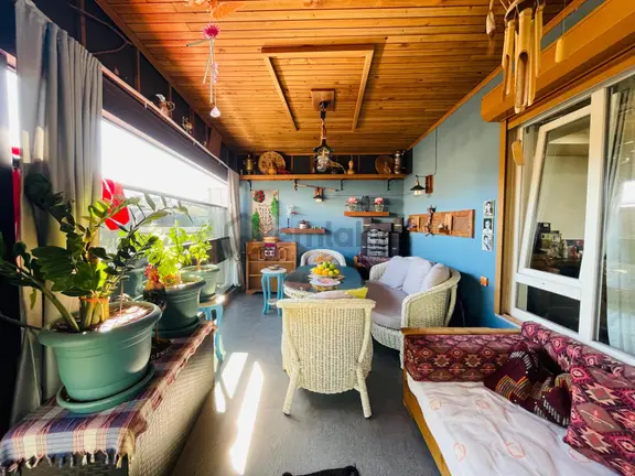 Yeşilbahçe 'de Mükemmel Lokasyonlu Asansörlü 350 M² 4+2 1