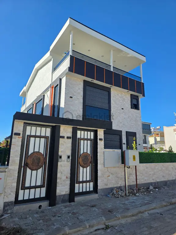 🏡 Aydın Didim Efeler Mahallesinde Satılık 3+1 Tripleks Villa 🏡 1