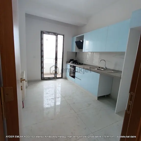 İstanbul Arnavutköy Haraççı Mah De Butik Site İçinde Satılık 175 M² 5+1 - Dubleks.kat Daire 1