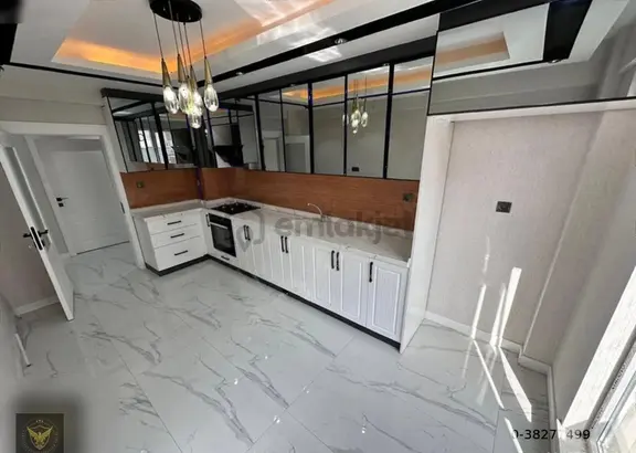 Beylikdüzü Merkez'de Metrobüse Yakın Siteiçinde 3+1 Lüx Dairemiz 2