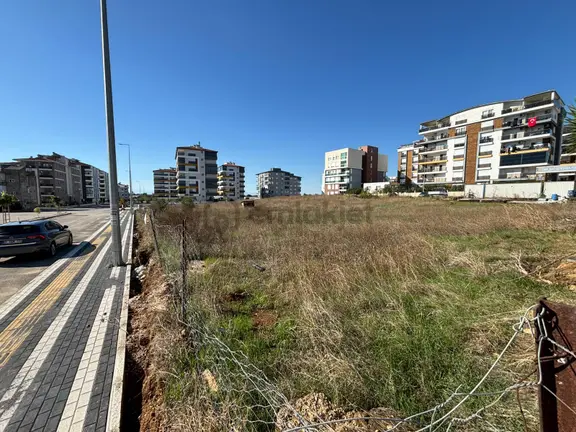 Usta Gayrimenkul'den Kiralık Belek Yolunda 2,5 Dönüm Ticari Arsa 1