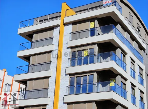 Meydankavağında Önü Açık Sıfır 5+1 Ultralüx Dublex Daire 1