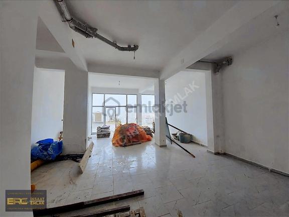 Altınşehir Meslek Lisesi Civarı Satılık İş Yeri 1