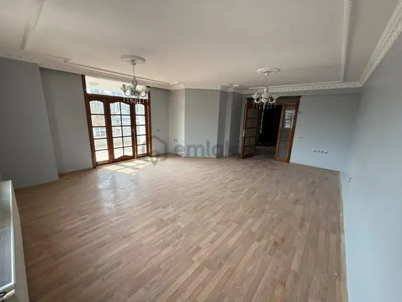 Yaşarsoy Gyo'dan K.köprü Alibaba Onur Sitesi 4+1 Arakat Daire 2