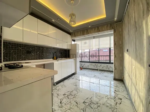 Atapark Mahallesi'nde Cadde Üzerinde Full Lüks Yapılı 3+1 Daire! 1