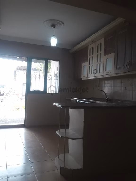 Karabağlar Salih Omurtak Mah. 2+1 95 M2 Dubleks Bahçeli Emekli Bay Bayana Uyğun Kiralık Ev 2
