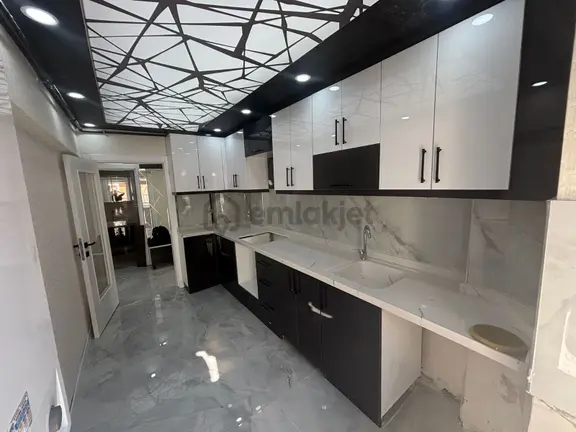 Etlik Mahallesi'nde Katta Full+full Lüks Yapılı Daire! 2