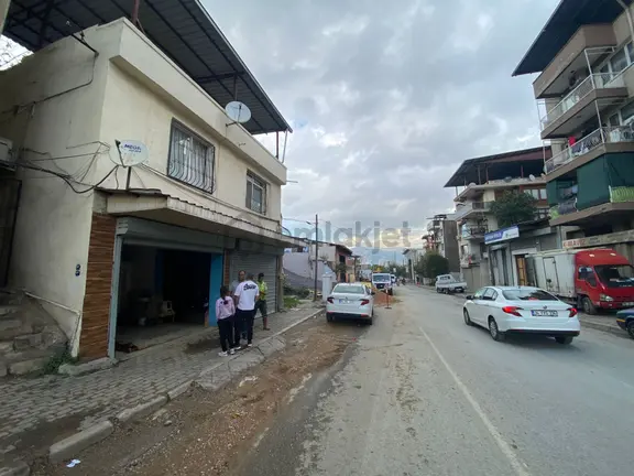 Acill Konak Boğaziçi Caddesi Üzerinde 2 Dükkan 1 Daireli Satılık Müstakil Ev 2