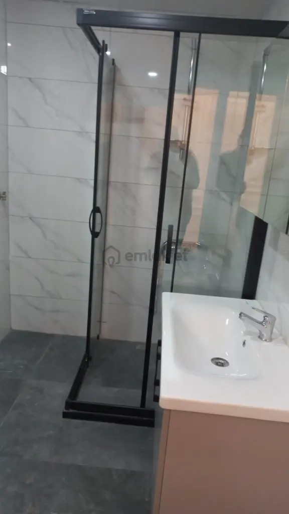 Kapaklı-merkez'de, Doğu Ve Güney Cepheli, Satılık (2+1) Daire (90 M²) 2