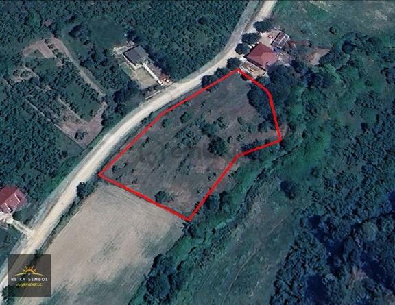 Sakarya Karapürçek Mesudiye Mahalle Merkezinde Satılık Tarla 2