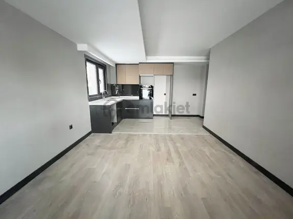Aşağı Eğlence'de Sıfır Binada Lüks Yapılı 2+1 Daire! 2