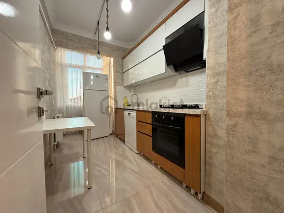Etlik Mahallesi'nde Cadde Üzerinde Full Yapılı 3+1 Daire! 1