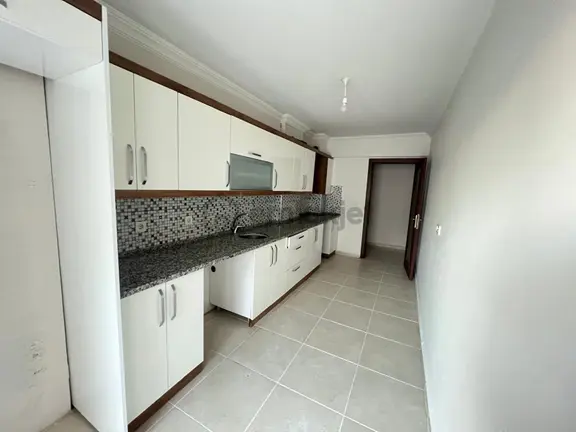 🏡atatürk Mahallesi 🏡 ✅2+1 M2 100 5 Katlınım Zemin Katı ❇️kombi Petekli 1