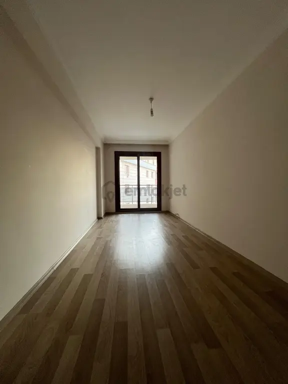 🏡atatürk Mahallesi 🏡 ✅2+1 M2 100 5 Katlınım Zemin Katı ❇️kombi Petekli 2