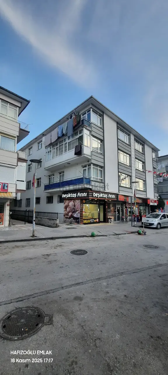Hafızoğlu Emlak'tan Uzgörenler Sokak'ta Salon Bağımsız Merkezi Sistem 3+1 Daire 1