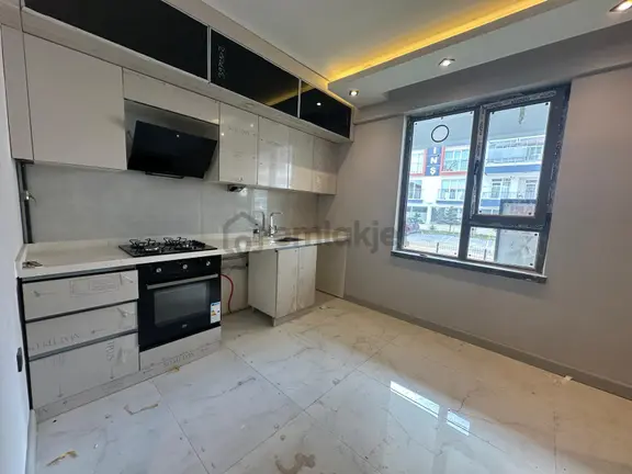 Keçiörende Full Yapılı Kat Konumlu Yeren Isıtmalı Takasa Uygun Satılık Daire 2