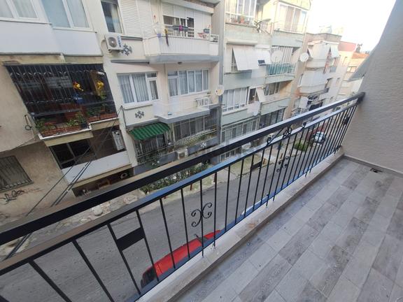 Mitatpaşşa Caddeye300mt Hataymetroya 500mt 2
