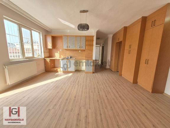 Gaziantep Şehitkamil Emek Sarı Güllükte Temiz Kiralık 2+0 Daire 1