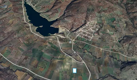 4.364 M2 Baraja Yakın Tarla 2