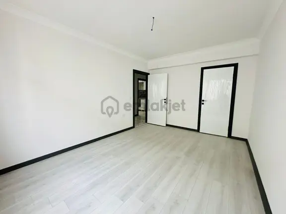 Karapürçek'te Asansörlü 3+1 2.katta Satılık Sıfır Daire !! 1