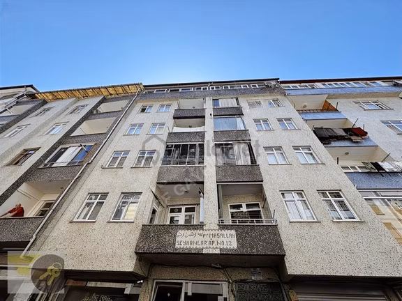 *of Gayrimenkul* İlçe Merkezinde 3+1 130m2 Fırsat Daire 1