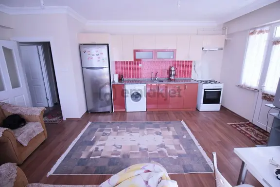Çorlu Nusratiye’de Su Deposuna Yakın Kiracılı Ful Eşyalı 2+1 Satılık Daire 2
