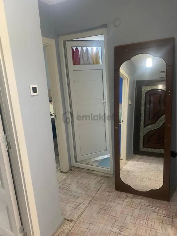 Karababağlar Yurtoğlu Mah. 2+1 Eşyalı Kiralık Ev 1