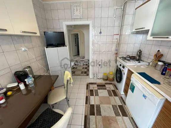 Atanora Vadi'den Trt Panora Yakını Ara Kat 3 Cephe Geniş Metraj 2+1 1