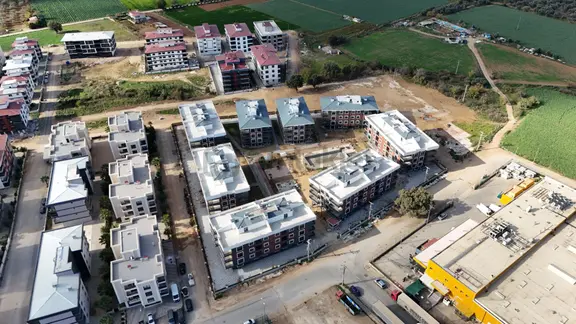 Torbalı Kipa'ya Komşu Havuzlu Güvenlikli Sitede Sıfır 2+1.. 2