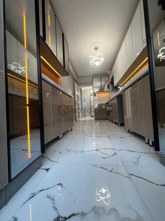 İncirli'de Cadde Üzeri Manzaralı Full+full Yapılı 3+1 Daire! 2