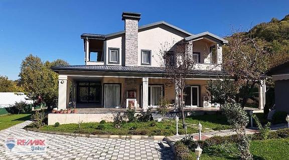Remax Şehir Gacık'ta Doğa İçerisinde Satılık Müstakil Lüks Villa 1