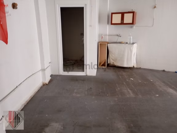 Umut Gayrimenkul'den Bağcılar Fevziçakmak Mh 60m2 Düzayak Dükkan 2