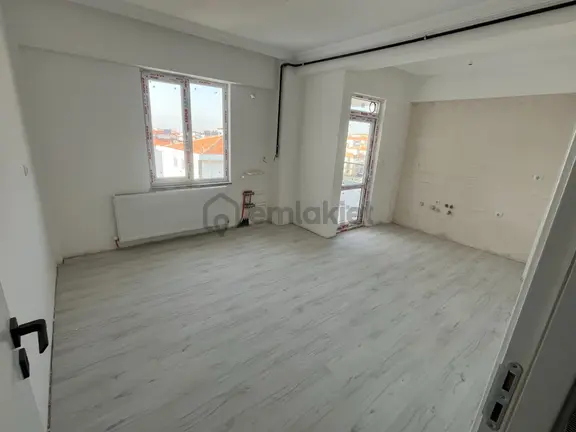 Çorum Cengiz Yapı-yavruturna Orta Okulu Civarı Satılık 1+1 Daire 1