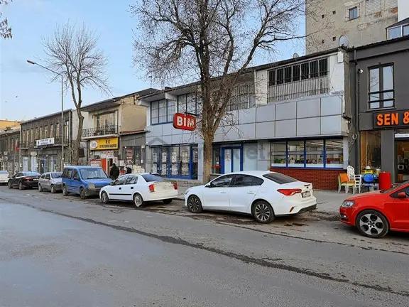 Şeyma Emlaktan Satılık Şehir Merkezinde Kurumsal Kiracılı Dükkan 1