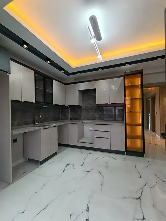 Çamlıca Da Ebeveyn Banyolu Giyinme Odalı Ultralüks 3+1 2