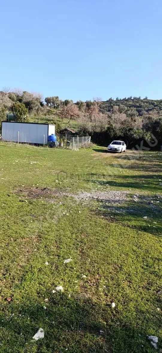 Kozbeylide 300 M2 Tapulu Bol Komşuları Olan Bahçe 1