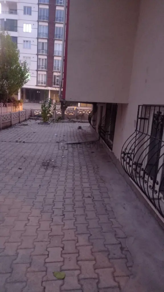 Kırklar Mh .sinde Satılık Daire 2