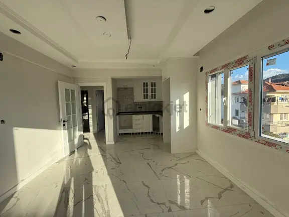 Stop’tan Ortaca Çaylı *havuzlu Sitede Kaliteli Yapı* 1+1 Satılık Daire 1