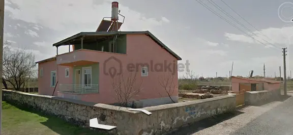 Satılık 2 Katlı Köşe Müstakil Ev Ve Arsa 1