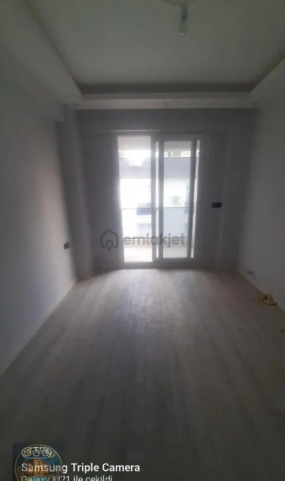 Havuzlu Site İçinde 3.kat Daire 1
