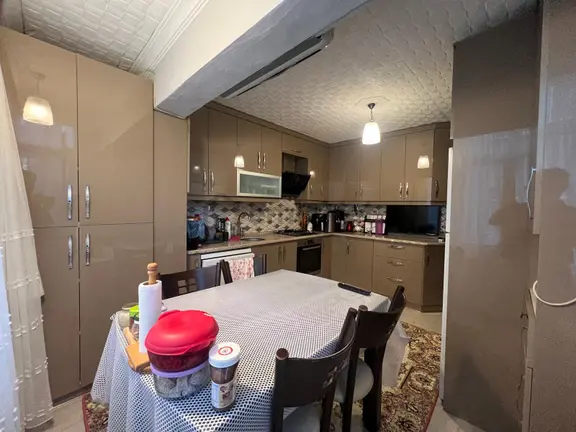 🏡 Peker Mahallesi 🏡 ✅3+1 120m2 4 Katlının 1 Katı Arakat ❇️ Kapalı Mutfak 1