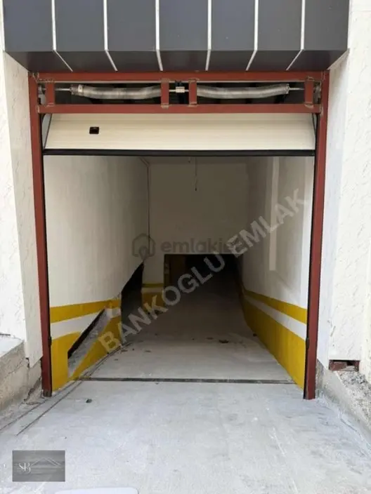 Bankoğlu Emlak'tan Sıfır Kiralık Ofis 2