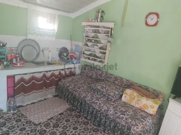 Aydın Germencik Reisköyde Müstakil Satılık Köy Evi 1
