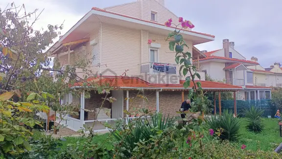 Alaçatı Gayrimenkulden Dalyan Cumhuriyet Mh.de Site İçinde Villa 2
