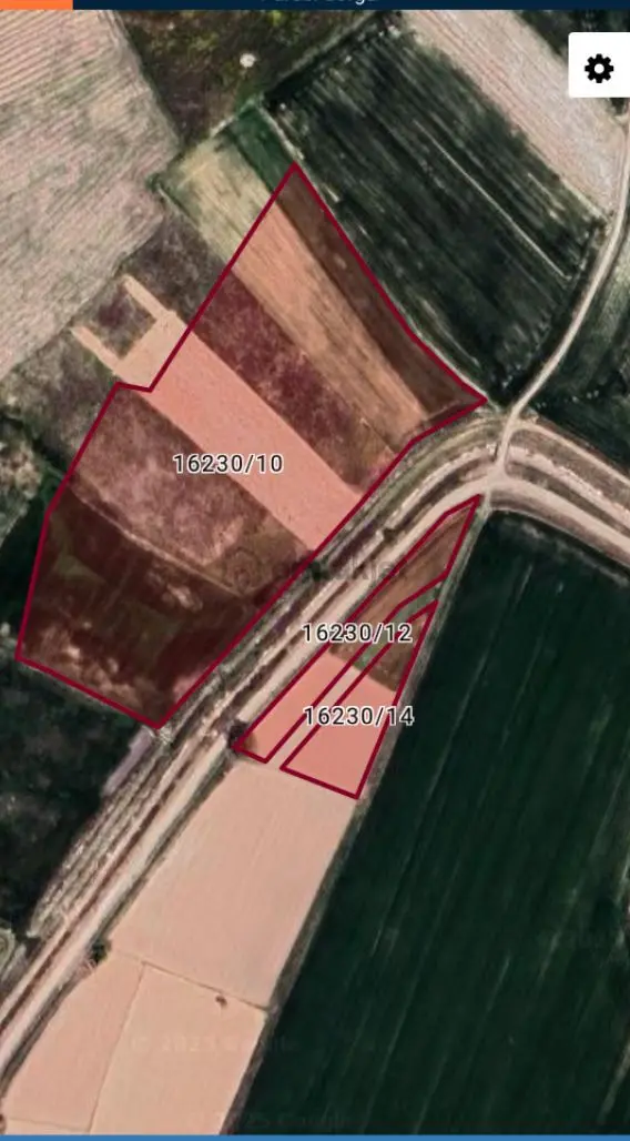 Eskişehir Çavlum Mahallesi Kanal Kenarında Tarla Hissesi 1