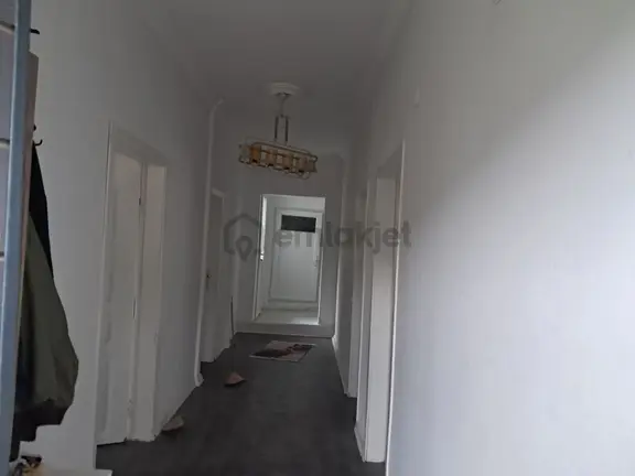 İzmir Torbalı Gold Emlaktan Satılık Bahçeli Çiftlik Evi 1