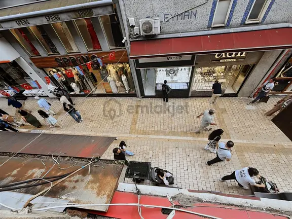 Riva Gymdn Kunduracılarda En Yoğun Lokasyonda 400 M2 İş Yeri 2